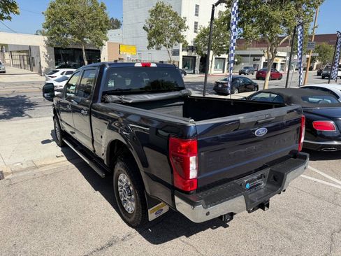 Used 2021 Ford F250 XLT w/ XLT Premium Package AWD/4WD image 16