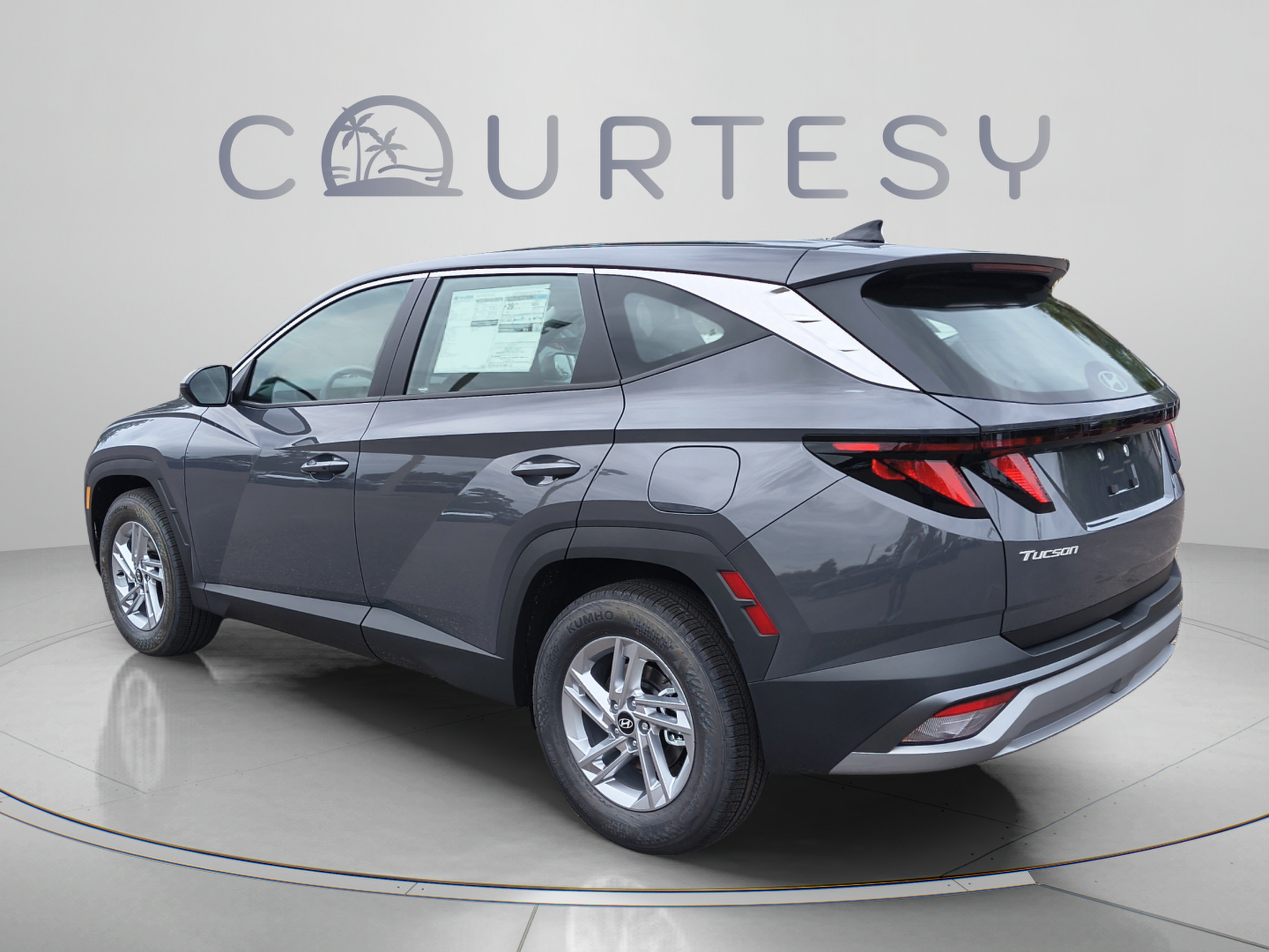 New 2026 Hyundai Tucson SE FWD image 3