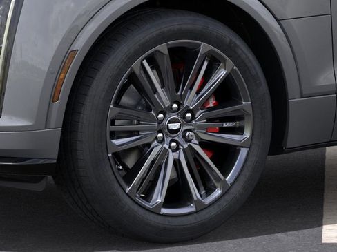 New 2026 Cadillac Lyriq V image 9