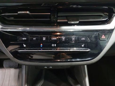 Used 2025 Buick Envista Avenir image 21