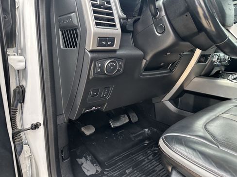 Used 2019 Ford F250 Platinum w/ Platinum Ultimate Package AWD/4WD image 17