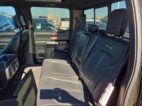 Used 2016 Ford F150 Platinum w/ Equipment Group 701A Luxury AWD/4WD image 14
