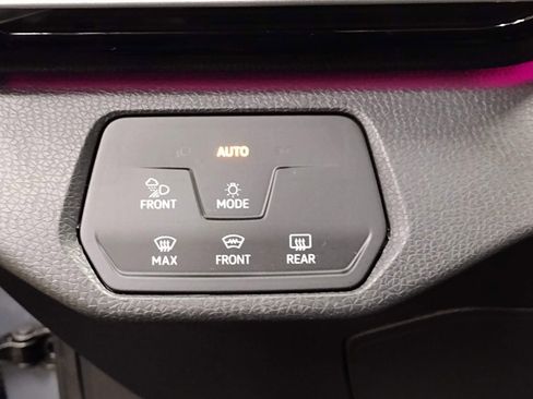 Certified 2023 Volkswagen ID.4 Pro S image 25