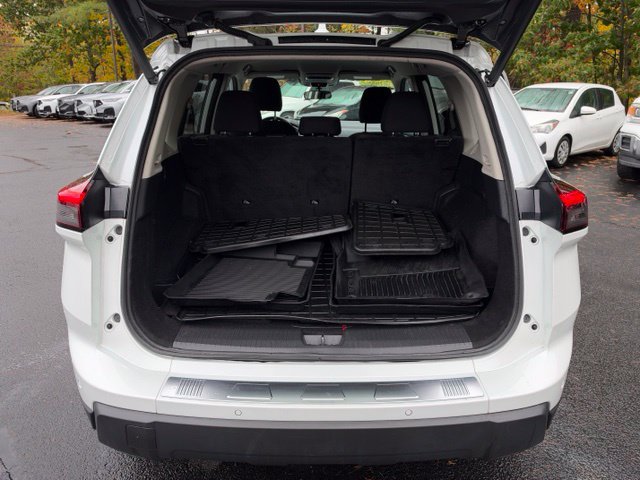 Used 2024 Nissan Rogue SV AWD/4WD image 13