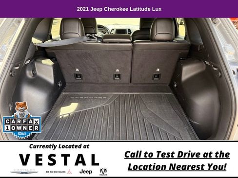 Used 2021 Jeep Cherokee Latitude Lux w/ Comfort/Convenience Group AWD/4WD image 10