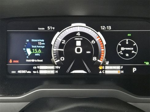 Used 2022 Toyota Tundra Platinum image 14