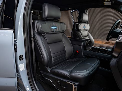 Used 2026 Ford F250 Platinum image 32