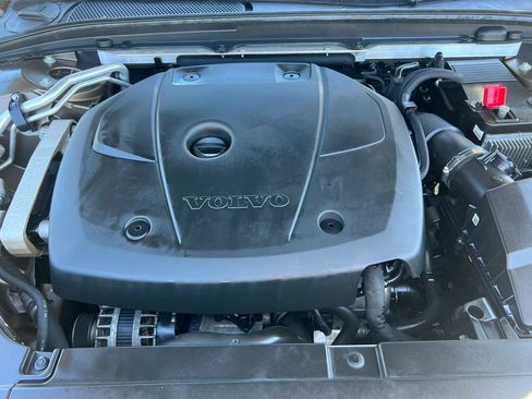 Used 2018 Volvo V90 T5 Cross Country w/ Convenience Package AWD/4WD image 34