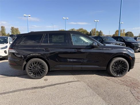 New 2025 Lincoln Aviator Reserve w/ Equipment Group 201A image 12