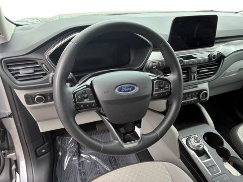 Used 2023 Ford Escape Active w/ Cold Weather Package FWD image 14
