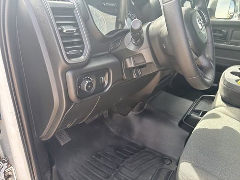 Used 2022 RAM 3500 Tradesman AWD/4WD image 9