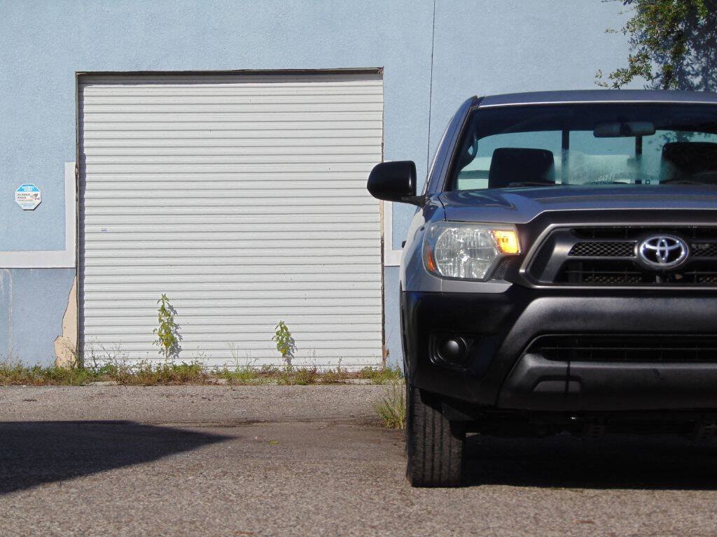 Used 2014 Toyota Tacoma 2WD Regular Cab image 15