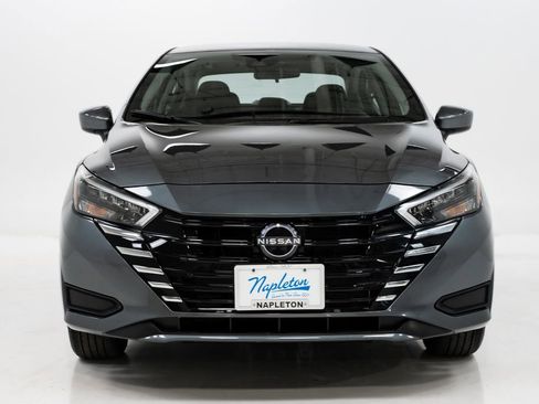 Used 2025 Nissan Versa SV image 4