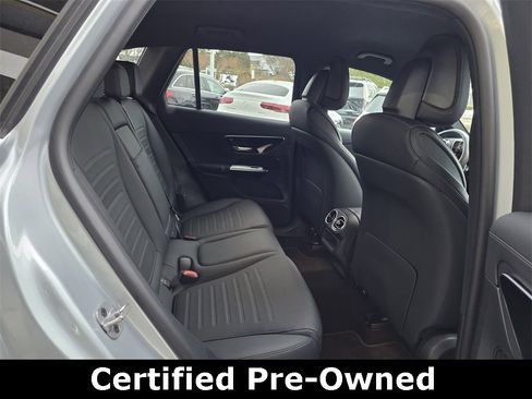 Certified 2025 Mercedes-Benz GLC 300 4MATIC image 33