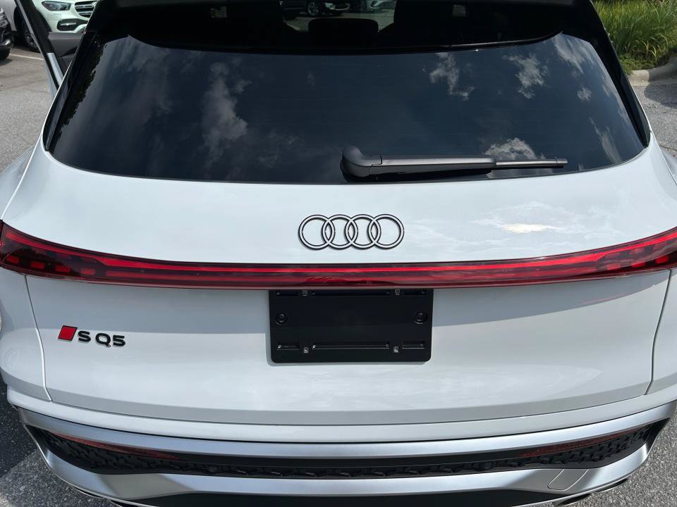 Certified 2026 Audi SQ5 Premium Plus AWD/4WD image 14