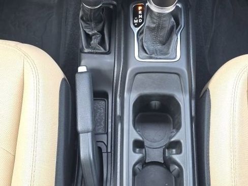 Used 2023 Jeep Gladiator Sport AWD/4WD image 36