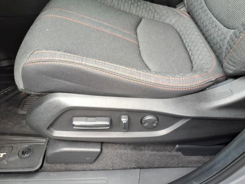 Certified 2025 Honda Pilot Sport image 14