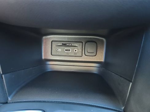 Used 2024 Chevrolet Equinox LT AWD/4WD image 24
