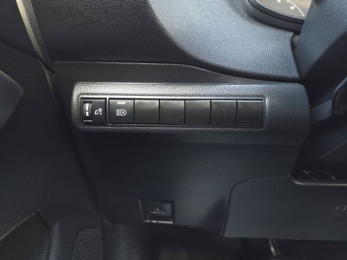 Used 2023 Toyota Corolla LE image 33