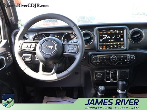 Used 2023 Jeep Wrangler Unlimited w/ Cold Weather Group AWD/4WD image 18