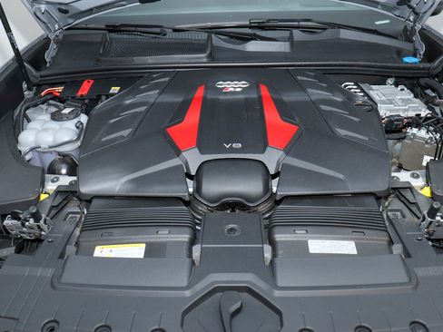 Used 2024 Audi RS Q8 image 34