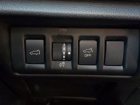 Used 2020 Subaru Outback Touring XT image 38