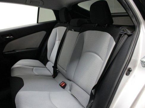 Used 2018 Toyota Prius Two image 30