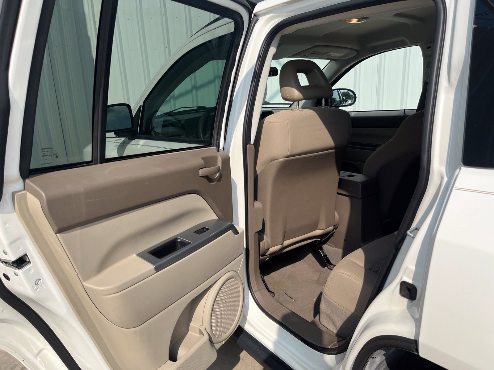 Used 2007 Jeep Compass Sport w/ PWR Equipment Group FWD image 12