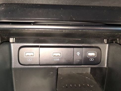 Used 2021 Kia Sorento LX AWD/4WD image 26