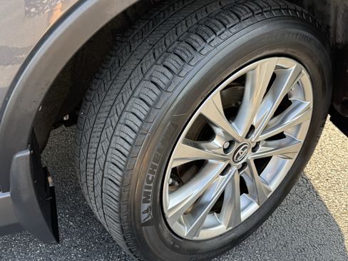 Used 2016 Toyota RAV4 Limited AWD/4WD image 14