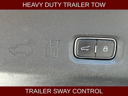Certified 2025 Ford Expedition Active AWD/4WD image 31