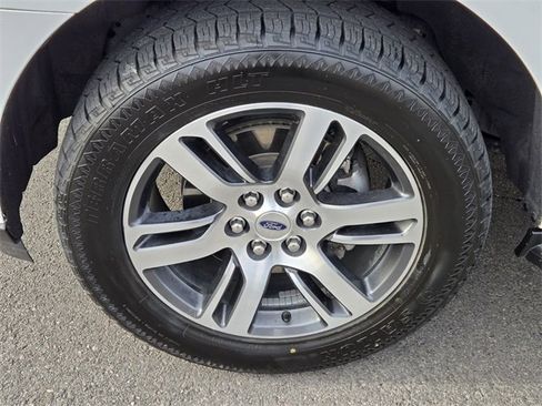 Used 2024 Ford Expedition Max Limited image 9
