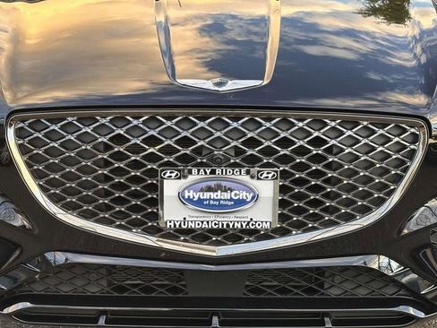 Used 2025 Genesis GV70 3.5T Sport w/ Sport Advanced Package image 12