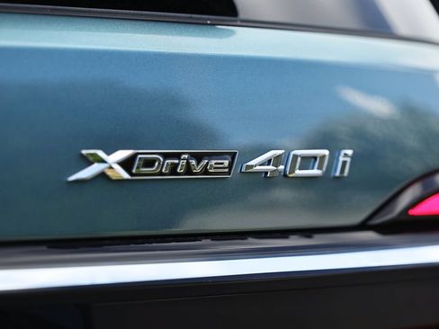 New 2027 BMW X7 xDrive40i w/ Executive Package AWD/4WD image 11