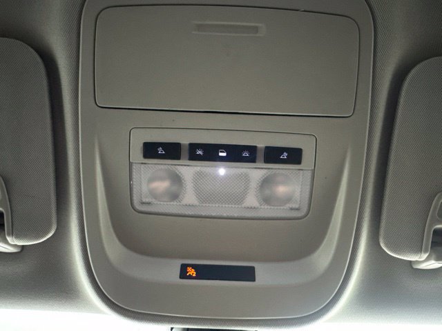 Used 2015 GMC Canyon SLE AWD/4WD image 14