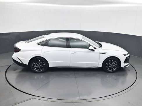 Certified 2025 Hyundai Sonata SEL image 16