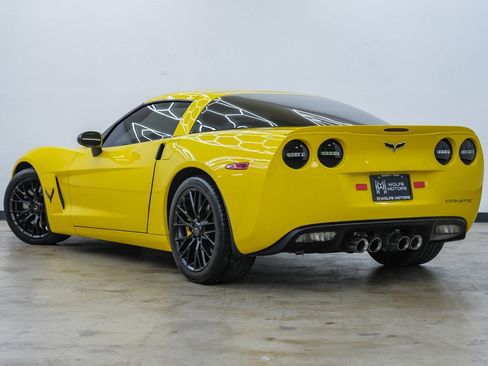 Used 2012 Chevrolet Corvette Coupe w/ 3LT Preferred Equipment Group image 7