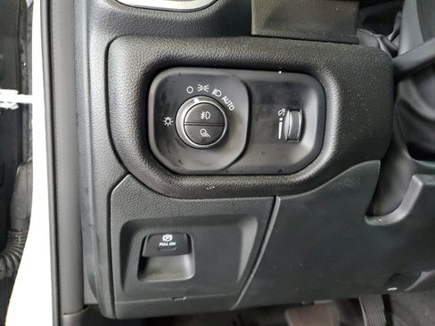 Used 2024 RAM 1500 Big Horn RWD image 21