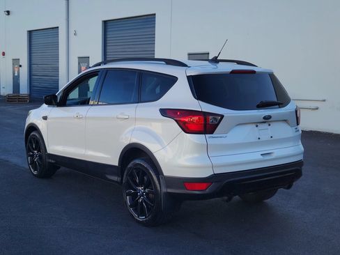 Used 2019 Ford Escape SE AWD/4WD image 3