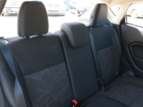 Used 2013 Ford Fiesta SE image 17