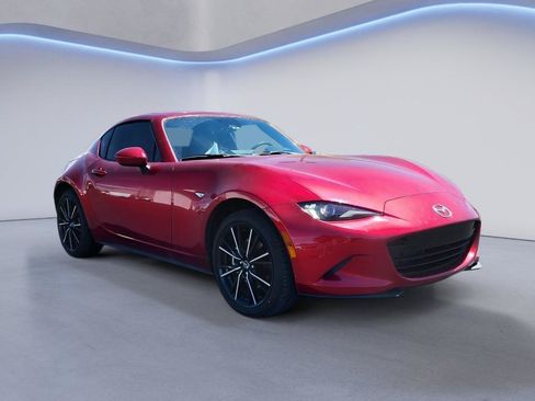 Used 2025 MAZDA MX-5 Miata RF Grand Touring RWD image 3