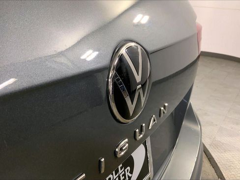 Used 2024 Volkswagen Tiguan SE FWD image 29