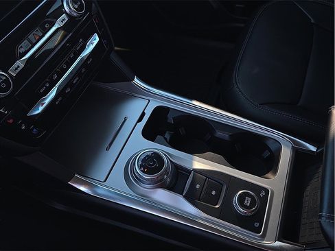 Used 2023 Ford Explorer Limited w/ Equipment Group 301A image 20