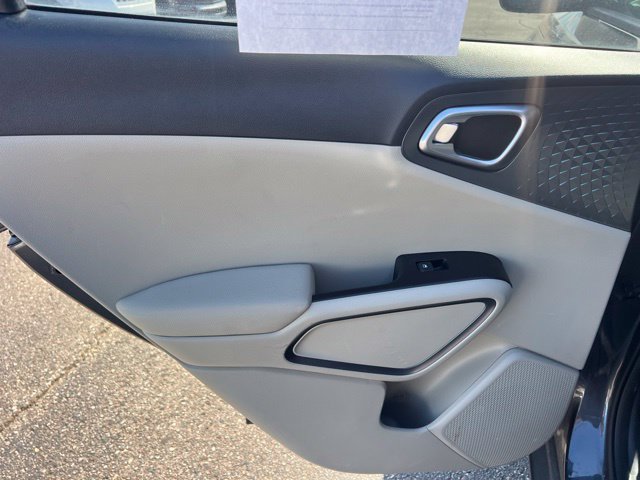 Used 2022 Kia Soul EX FWD image 15