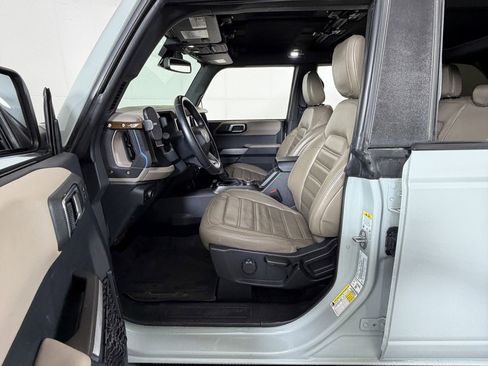 Used 2023 Ford Bronco Wildtrak AWD/4WD image 9