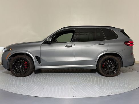 Used 2024 BMW X5 sDrive40i w/ M Sport Package RWD image 18
