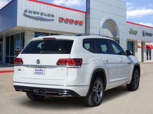 Used 2019 Volkswagen Atlas SE w/ Towing Package image 5