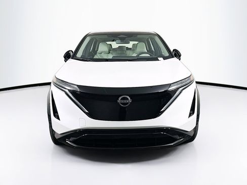 Used 2023 Nissan Ariya FWD image 2