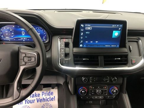 Used 2023 Chevrolet Suburban RST w/ Sport Performance Package image 20