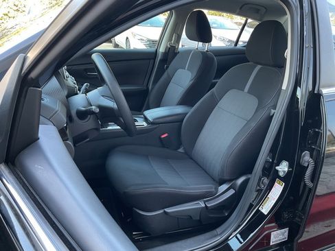 Used 2024 Nissan Sentra SV image 14